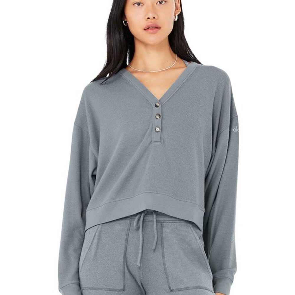 super soft Alolux Crop Henley